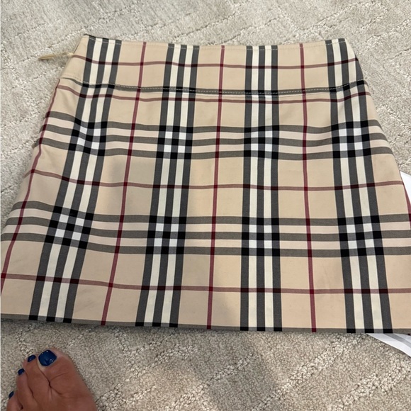 Burberry Classic Plaid Mini Skirt - Picture 7 of 8